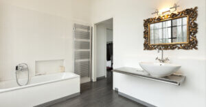 Neutrale Farben im Badezimmer
