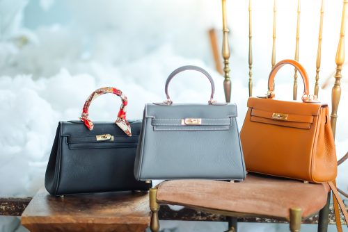 Die Organisation deiner Handtaschen kann auch zu Dekozwecken dienen