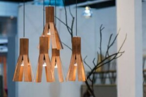 Lampen aus Holzfurnier: Schön und ökologisch