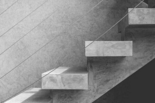 Betontreppen bilden in vielen Wohnräumen das Herzstück des Hauses.