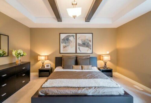 Bei Feng Shui für dein Schlafzimmer gibt es 3 Grundregeln für das Bett.