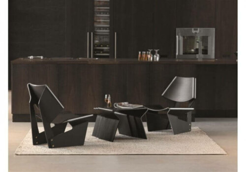 Grete Jalk - schwarzes Stuhlset mit Beistelltisch