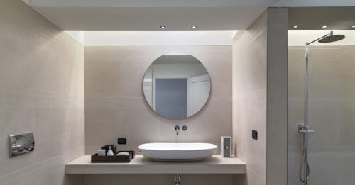 Kühles oder warmweiße Licht – Beleuchtung im Badezimmer