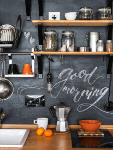 Dekorierte Wände: originell, personalisiert und schön