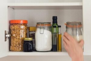Praktische Tipps für die Organisation deiner Speisekammer