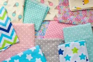 Tagesdecke aus Stoffresten ganz einfach selber machen