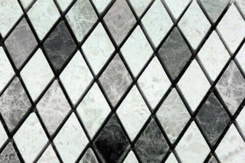 Im Handel findest du Keramikfliesen in zahlreichen Optionen