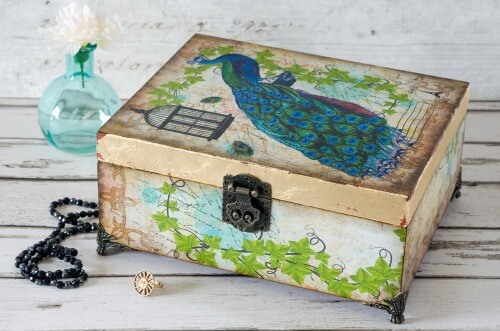 Decoupage Kiste