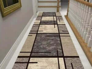 Flurläufer mit geometrischem Muster